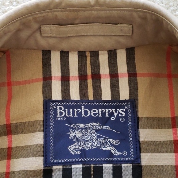 BURBERRY VINTAGE CLASSIC NOVA CHECK LINED TRENCH COAT - Picture 7 of 11